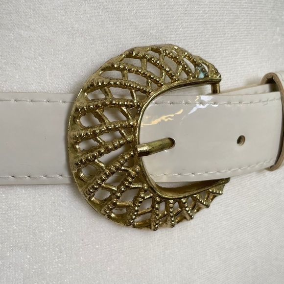 Vintage Minimalist Retro 60s 70s 80s engraved gold belt buckle XS/S - Picture 6 of 14